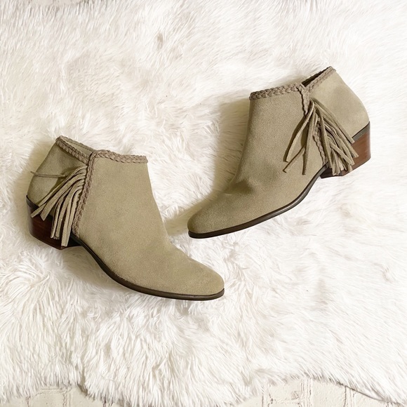 Crown Vintage Shoes - CROWN VINTAGE Tammy Fringe Booties